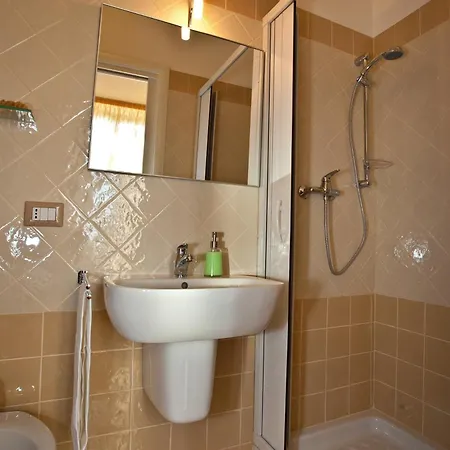 Acquamarina Couette-café 3*